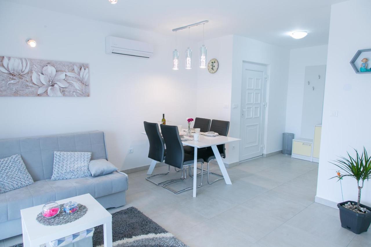 Navi Daire Kastela Dış mekan fotoğraf